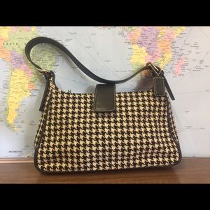 Coach herringbone shoulder bag.